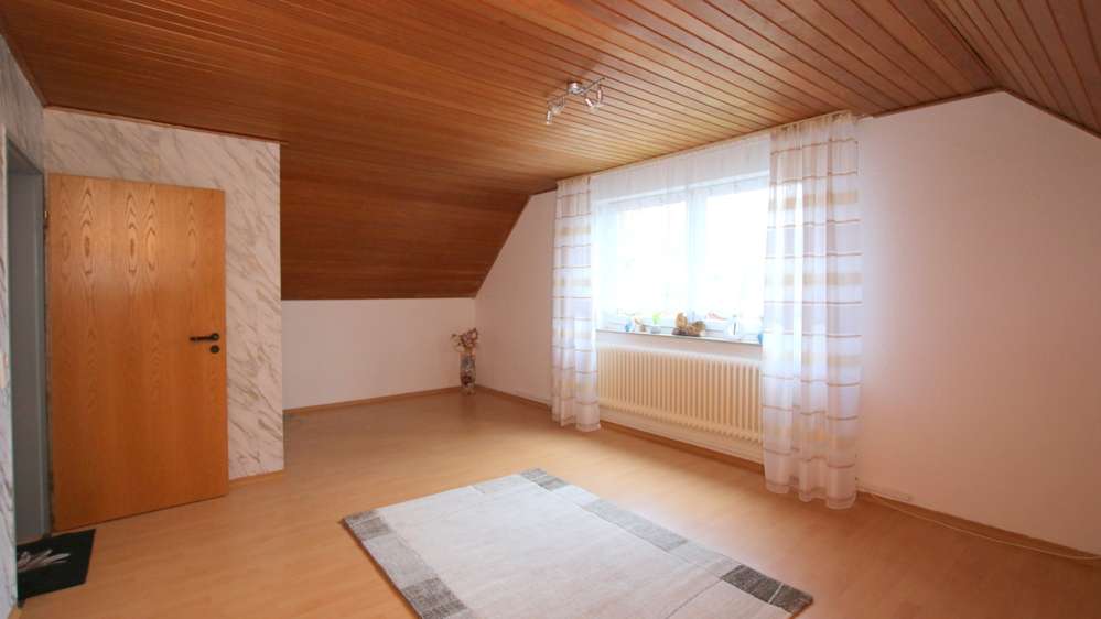 Immobilie in Edewecht - Ein-/Zweifamilienhaus mit großzü. Garten, Garage sowie abtrennbarem Bauplatz in Edewecht-Osterscheps - Bild 10