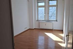 So wohnt man nahe Volksgarten. Altbau. Wohnküche. WG geeignet. Frei stehend. Von Privat.