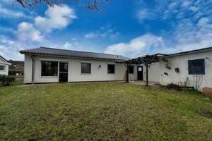 Wohnglück zur Miete: Bungalow mit Garten & Terrasse – Am Teufelsmoor 11, 23564 Sankt Gertrud, Lübeck – Vorschaubild 1