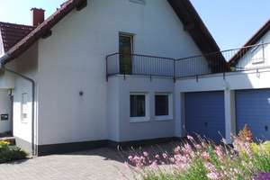 Attraktive Doppelhaushälfte mit Doppelgarage in ruhiger Lage von Stelzenberg – Die vollständige Adresse der Immobilie erhältst du vom Anbieter., 67705 Stelzenberg – Vorschaubild 3