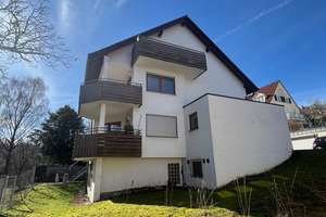 Ihr neues Zuhause in Stuttgart - Süd in ruhiger Lage. Zweifamilienhaus mit Garage und Stellplatz