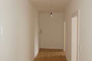 ERSTBEZUG NACH MODERNISIERUNG - 3 Zimmerwhg. mit Parkett, modernem Duschbad und Balkon im 3.OG – Ferdinand-Wallbrecht-Straße 83, 30163 List, Hannover – Vorschaubild 6
