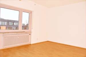 Großzügiges 3-Parteienhaus in angenehmer zentraler Wohnlage von Pfungstadt – Die vollständige Adresse der Immobilie erhältst du vom Anbieter., 64319 Pfungstadt – Vorschaubild 20