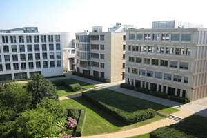Elegante 2-Zimmer-Wohnung mit Balkon und Concierge-Service in bester Lage am Tiergarten – Corneliusstraße 3, 10787 Tiergarten, Berlin – Vorschaubild 1