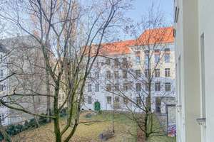 SUPERINTERESSANTE UND KLASSISCH SCHÖNE ALTBAUWOHNUNG! RUHIG LAGE IM GARTENHAUS! PROVISIONSFREI! – Greifswalder Straße 150, 10409 Prenzlauer Berg, Berlin – Vorschaubild 6