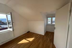 Moderne Dachgeschoss-Wohnung mit Ausblick – Die vollständige Adresse der Immobilie erhältst du vom Anbieter., 70372 Cannstatt-Mitte, Stuttgart – Vorschaubild 4