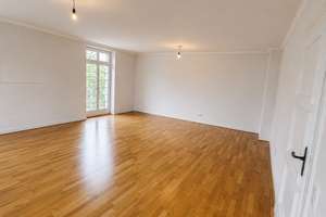Großzügige Altbauwohnung mit Balkon & Stellplatz in Krefeld-Uerdingen – 47829 Uerdingen, Krefeld – Vorschaubild 3