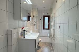 Modernisierte Wohnung mit drei Zimmern und Einbauküche in Hannover – An der Oberen Marsch 6, 30419 Stöcken, Hannover – Vorschaubild 10