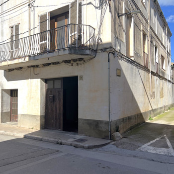 Stadthaus zur Renovierung in der Gemeinde lArmentera, Alt Empordà.