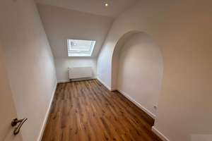 Kernsanierte 5-Zimmer-DG-Wohnung in Düsseldorf-Oberbilk – 40227 Oberbilk, Düsseldorf – Vorschaubild 13