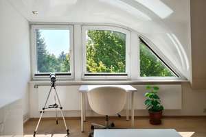 Mit traumhafter Kulisse - Winkelbungalow par excellence In bester Lage von Kassel-Harleshausen! – Die vollständige Adresse der Immobilie erhältst du vom Anbieter., 34128 Harleshausen, Kassel – Vorschaubild 1