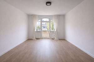 NEU: Gemütliche Altbauwohnung mit Balkon im Herzen von Sonnenberg – Die vollständige Adresse der Immobilie erhältst du vom Anbieter., 65191 Sonnenberg, Wiesbaden – Vorschaubild 1