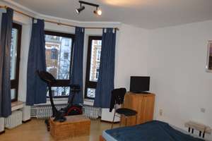 Aachen-Oppenhoffallee, 2 ZKDBad, Balkon + Aufzug! – Die vollständige Adresse der Immobilie erhältst du vom Anbieter., 52066 Frankenberg, Aachen – Vorschaubild 7