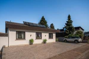 Exklusiver freistehender Bungalow mit Einliegerwohnung, Fernblick, Doppelgarage & großem Garten – Krappelroth 29, 66839 Schmelz – Vorschaubild 41