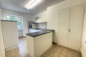 Charmante Wohnung mit separater Küche inkl. Einbauküche, Tageslichtbad am Botanischen Garten – Johansenaue 2, 47809 Bockum, Krefeld – Vorschaubild 2