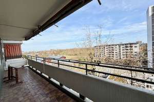 Renovierungsbedürftige Wohnung im 6. Stock mit tollem Weitblick in Düsseldorf-Lörick – Die vollständige Adresse der Immobilie erhältst du vom Anbieter., 40547 Lörick, Düsseldorf – Vorschaubild 21