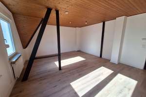 große, renovierte 3,5-Zimmer-Wohnung in ruhiger Lage – Die vollständige Adresse der Immobilie erhältst du vom Anbieter., 42659 Burg/Höhscheid, Solingen – Vorschaubild 2