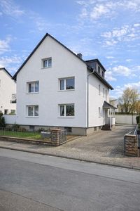 Gepflegtes und kernsaniertes 3 Familienhaus in Bad Vilbel-Dortelweil