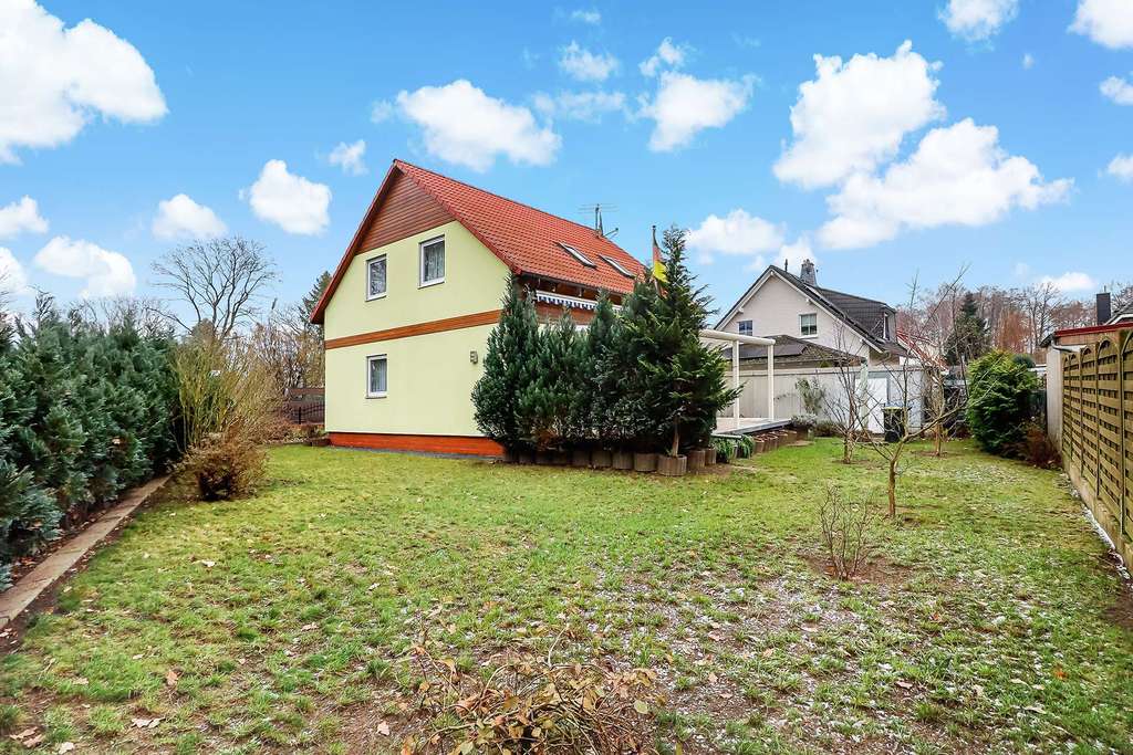 Immobilie in Altlandsberg - Familienfreundliches Einfamilienhaus in ruhiger Lage – gepflegtes Zuhause mit Potenzial - Bild 1