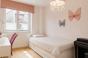 Architektonisches Townhouse auf parkähnlichen Grundstück – neuwertig, großzügig & familienfreundlich – Die vollständige Adresse der Immobilie erhältst du vom Anbieter., 22587 Blankenese, Hamburg – Vorschaubild 6