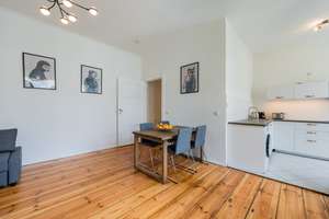 Charming One-Bedroom Apartment in a Classic Berlin Altbau – Quiet Rear Building Location – Die vollständige Adresse der Immobilie erhältst du vom Anbieter., 10997 Kreuzberg, Berlin – Vorschaubild 5