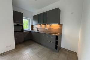 Lichtdurchflutete Dachgeschosswohnung mit sonniger Dachterrasse – Vogesenstr 15c, 81825 Waldtrudering, München – Vorschaubild 18