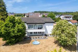 Design trifft Weitläufigkeit: Modernisierte Wohnperle mit 233 qm Wohnfläche - inkl. Video! – Die vollständige Adresse der Immobilie erhältst du vom Anbieter., 79725 Laufenburg (Baden) – Vorschaubild 3