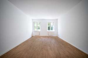 Helle 1-Zimmer-Wohnung mit Altbauflair und Gestaltungspotenzial in Friedrichshain – Die vollständige Adresse der Immobilie erhältst du vom Anbieter., 10247 Friedrichshain, Berlin – Vorschaubild 1