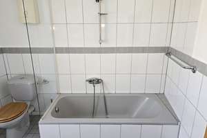 Helle 2 Zimmer Wohnung mit großer Küche an solvente Mieter! – Wülfrather Straße 8, 42105 Elberfeld, Wuppertal – Vorschaubild 10