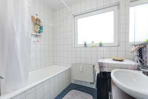 Gepflegtes Mehrfamilienhaus – ideale Kapitalanlage oder Eigenheim – Heidenheim (Kreis) – Vorschaubild 12