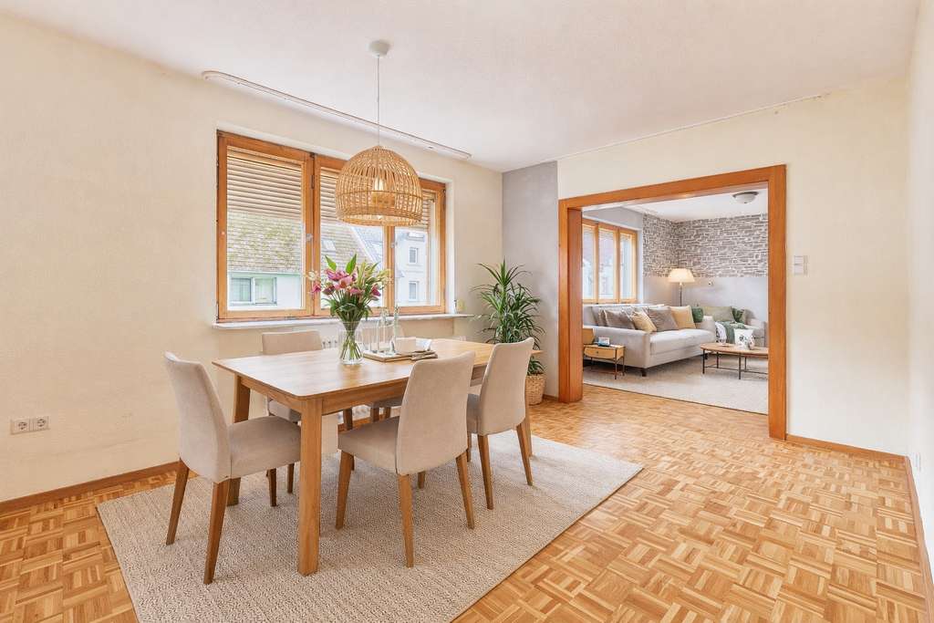 Immobilie in Albersweiler - Hier steckt mehr drin:  Einfamilienhaus mit Werkstatt & Platz für Ihre Vision - Bild 4