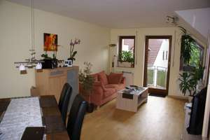 Provisionsfrei und mit neuer EBK: Helle, geräumige 2-Zimmer-Dachgeschosswohnung – 91056 Heiligenloh, Erlangen – Vorschaubild 2