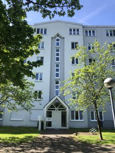 Freie 3 Zimmer-Wohnung im Obergeschoss. - barrierefrei und mit Fahrstuhl