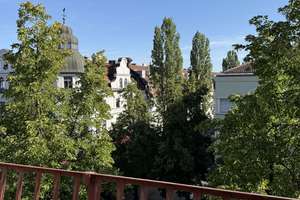 Wohlfühlambiente im Boutique-Stil: Vollmöblierte, großzügige 2 Zimmer Wohnung in Bestlage Bogenhause
