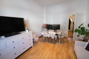 Schoppershof - Tolle Altbauwohnung im Hochparterre mit Einbauküche und großer Terrasse – Die vollständige Adresse der Immobilie erhältst du vom Anbieter., 90489 Veilhof, Nürnberg – Vorschaubild 3