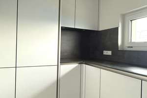 Elegantes Reihenhaus mit 22 qm Süd-West-Terrasse – Paul-Ehrlich-Strasse 42, 61118 Bad Vilbel – Vorschaubild 3