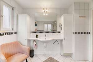 Property thumbnail 25