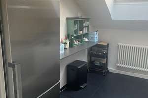 Helle, gemütliche Dachgeschosswohnung mit großzügigem Wohnraum und Blick auf die Schwäbische Alb – Die vollständige Adresse der Immobilie erhältst du vom Anbieter., 72760 Reutlingen-Mitte, Reutlingen – Vorschaubild 8
