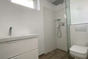 Moderne Doppelhaushälfte mit großem Garten, Pool und Doppelgarage – Die vollständige Adresse der Immobilie erhältst du vom Anbieter., 81477 Solln, München – Vorschaubild 9