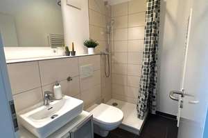 Attraktives 4,5-Zimmer-Reihenhaus mit gehobener Innenausstattung und EBK in Großhansdorf – Die vollständige Adresse der Immobilie erhältst du vom Anbieter., 22927 Großhansdorf – Vorschaubild 26