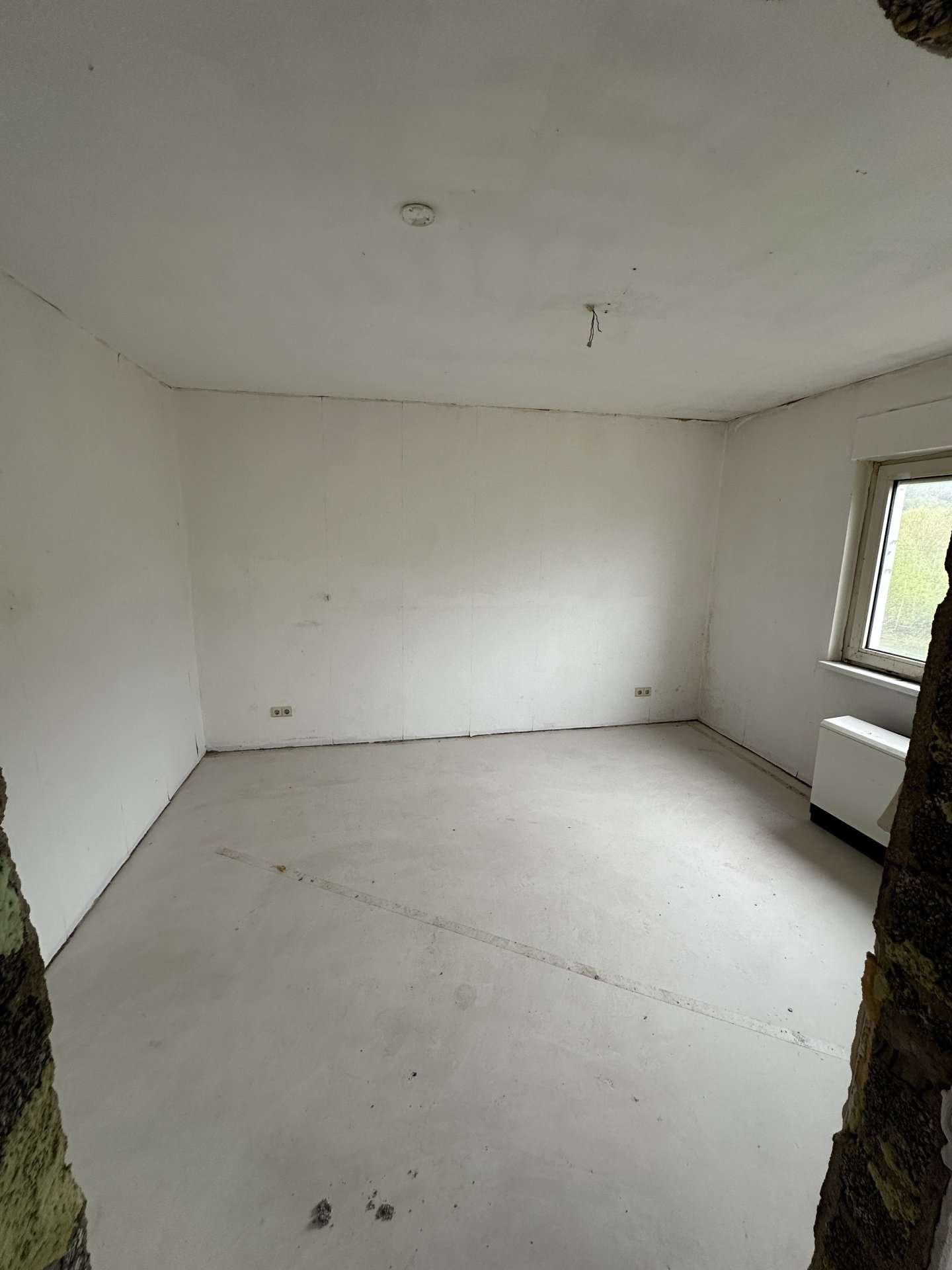 Sanierungsbedürfte 2-Zimmer-Wohnung in Lahnstein, optional mit Carport oder Stellplatz zu verkauf, Rhein Lahn Kreis – Bild 3