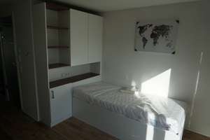 Hochwertiges Studentenapartment im OG (W6), nahe Hochschule, vollmöbliert, nur Studenten! – Kurt-Schumacher-Str. 41, 72762 Reutlingen-Mitte, Reutlingen – Vorschaubild 2