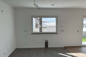 Exklusive Neubau-Doppelhaushälfte (Bj. 2023) | 148 m² | Wärmepumpe | A+ | Garten | Ruhige Lage  – Elogiusstraße 18, 72511 Bingen – Vorschaubild 9