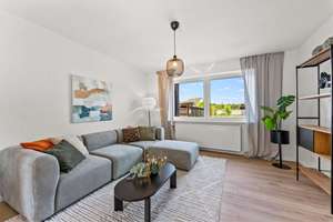 Geestemünde - Top-Renoviertes Reihenmittelhaus in gefragter Lage – Die vollständige Adresse der Immobilie erhältst du vom Anbieter., 27570 Wulsdorf, Bremerhaven – Vorschaubild 3