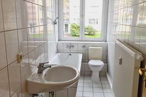 Modernes Laminat  - frei ab 1.2.26 - große Küche – Yorckstraße 43, 9130 Sonnenberg, Chemnitz – Vorschaubild 7