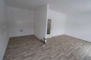 3-Raumwohnung mit Dusche und Balkon – Irkutsker Straße 55, 9119 Kappel, Chemnitz – Vorschaubild 2