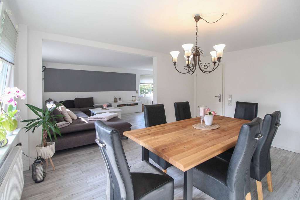 Ihr Zuhause in Pönitz: Schönes Einfamilienhaus in Sackgassenlage mit traumhafter Gartenoase