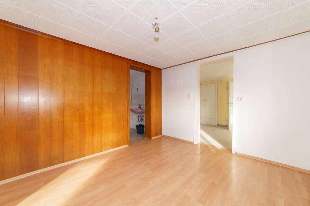 Immobilie in Oberkirch - Die Belohnung für langes suchen - ZFH mit Ferienwohnung. - Bild 11