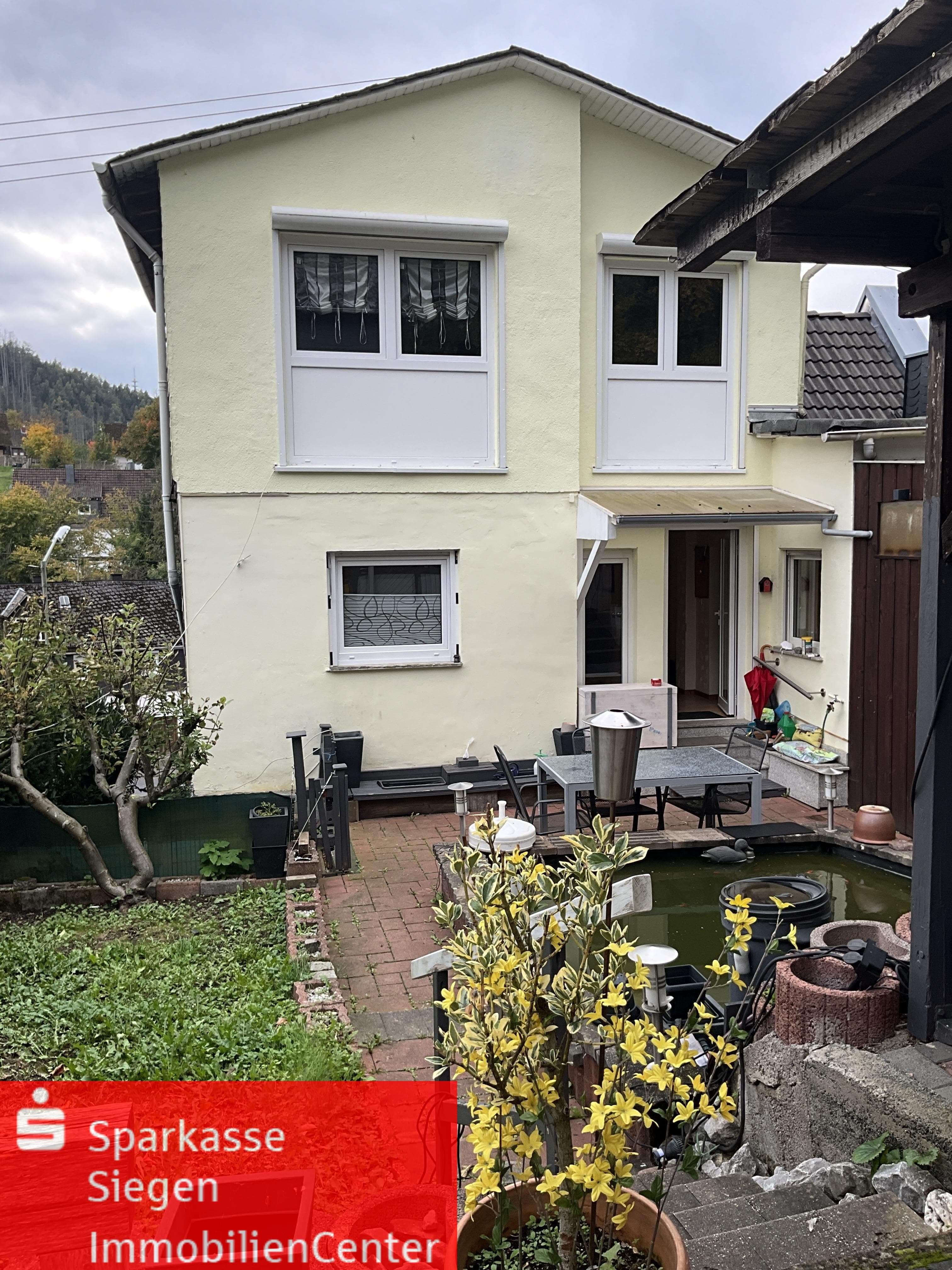 Teilweise modernisiert! Großes Wohnhaus mit viel Potential in Brachbach * Garage, Garten...., Altenkirchen Westerwald Kreis – Bild 1