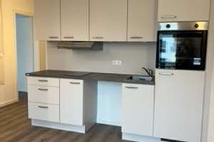 *Gemütliche Dachgeschoßwohnung - modern & kompakt* – Semmelweisstraße 26, 12524 Altglienicke, Berlin – Vorschaubild 6